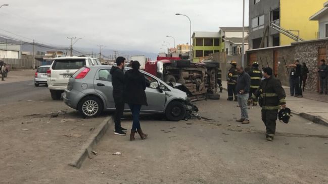 Dos lesionados dejó un accidente ocurrido en el sector norte de Antofagasta