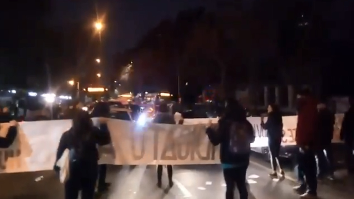 Protestas en contra del Estatuto Laboral Juvenil causan congestión en varios puntos de Santiago