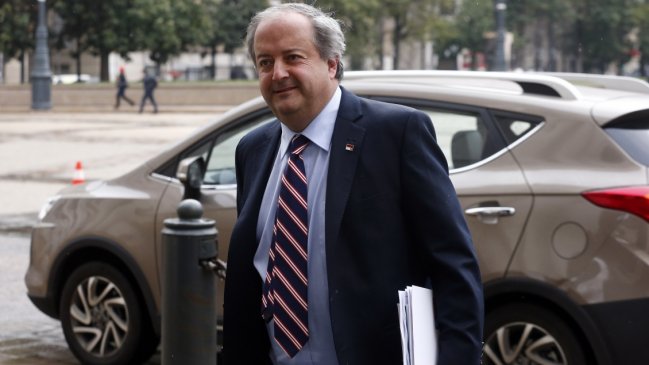 Ministro del Trabajo por estatuto juvenil: Solo mejora la condición actual y no precariza empleos