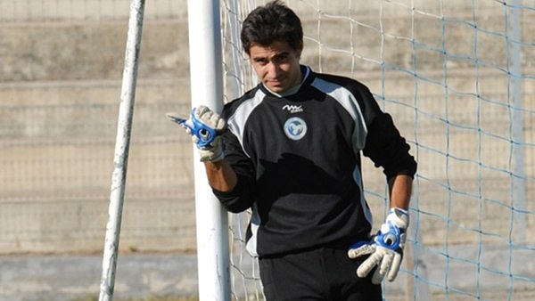 Ex arquero de Cagliari salió ileso en caída de viaducto en Italia