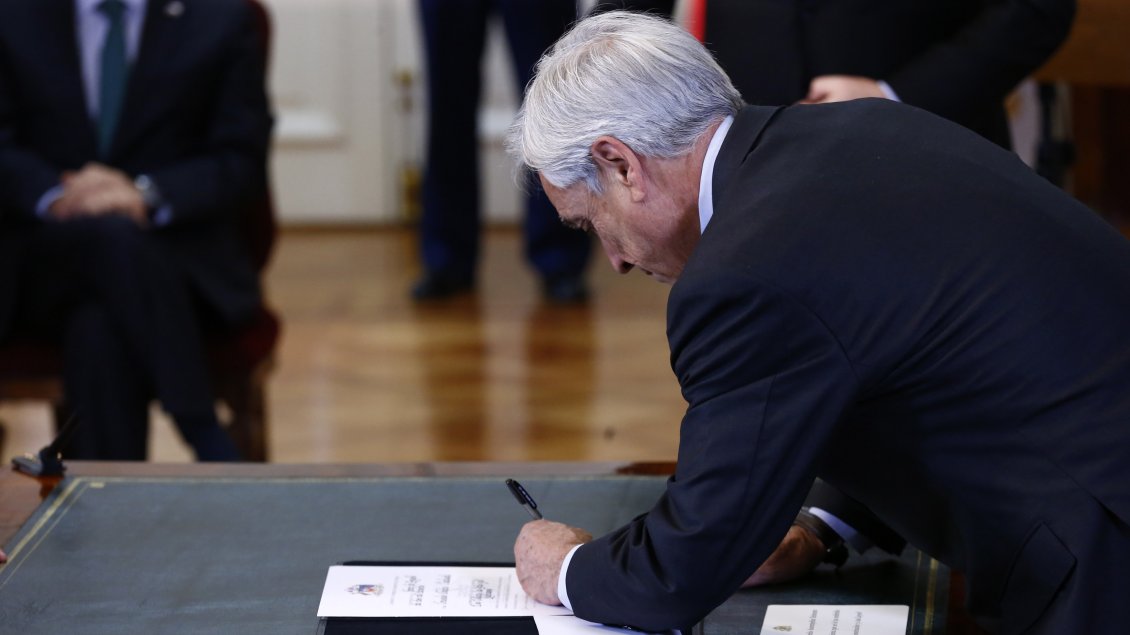 Agenda legislativa: Urgencia para salario mínimo, Rapa Nui e imprescriptibilidad