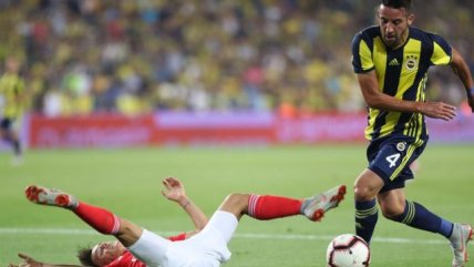   Las mejores jugadas de Castillo e Isla en el empate entre Benfica y Fenerbahce por Champions 