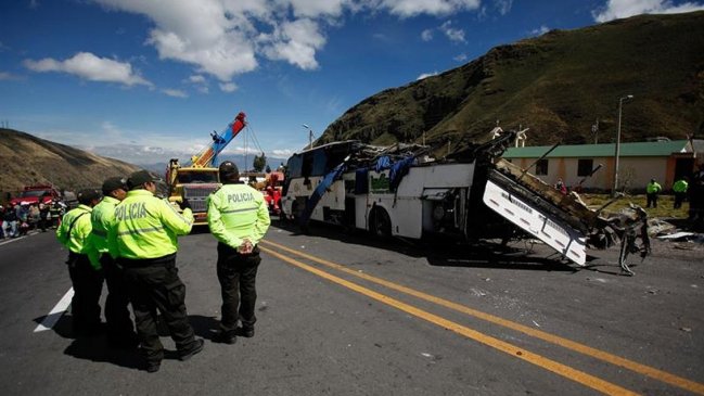 Encuentran al menos media tonelada de droga en autobús accidentado en Ecuador