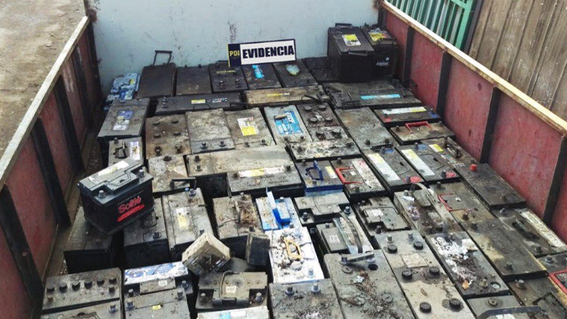 Condenaron a dos sujetos que transportaban 823 baterías hasta Arica