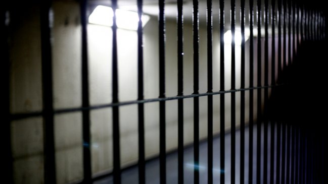 Justicia ordenó el ingreso a la cárcel de dos ex CNI por crimen de mirista