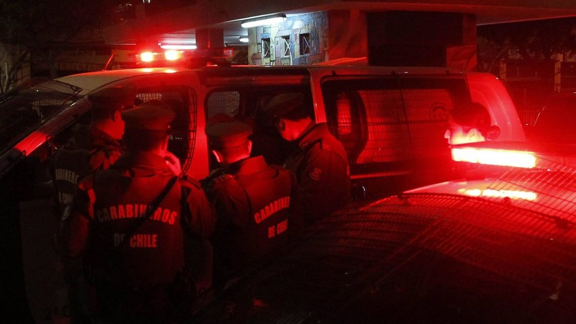 Dos detenidos tras robo frustrado a empresa de telefonía en Patronato