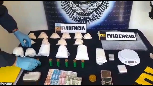PDI detuvo a tres personas con cocaína, pasta base y municiones en Santa Cruz