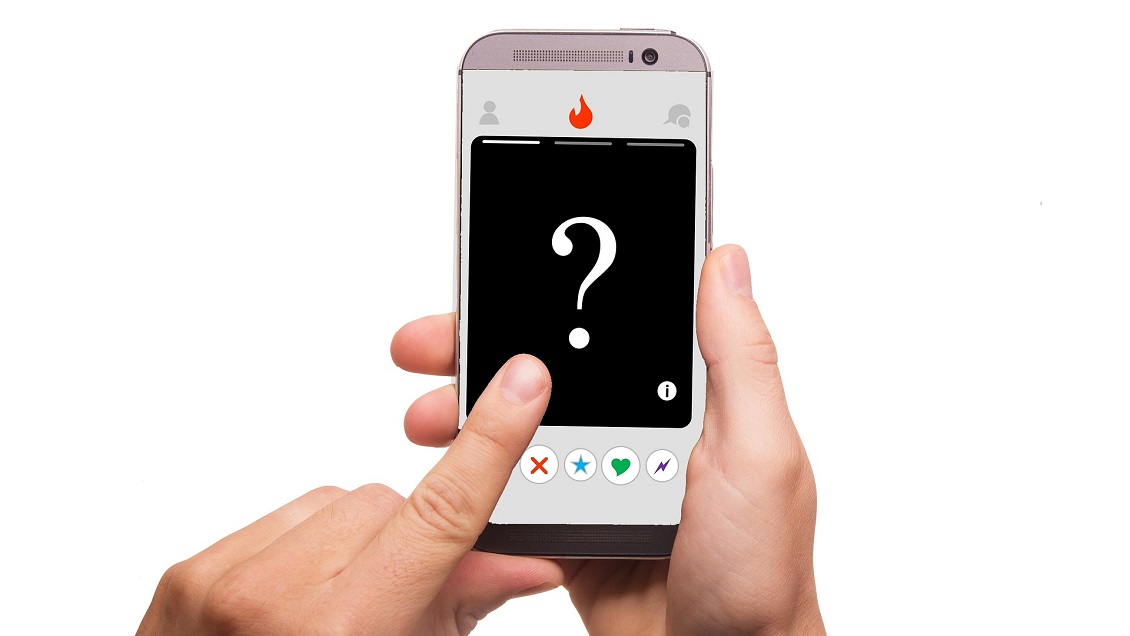 Descubrió que su polola estaba en Tinder y se vengó de una ingeniosa manera