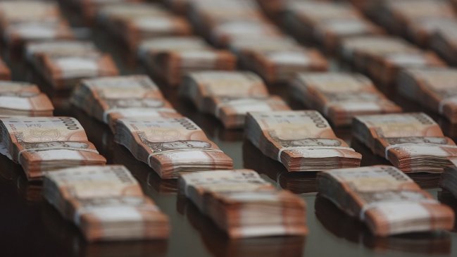 Comisión de Hacienda del Senado aprobó idea de legislar sueldo mínimo