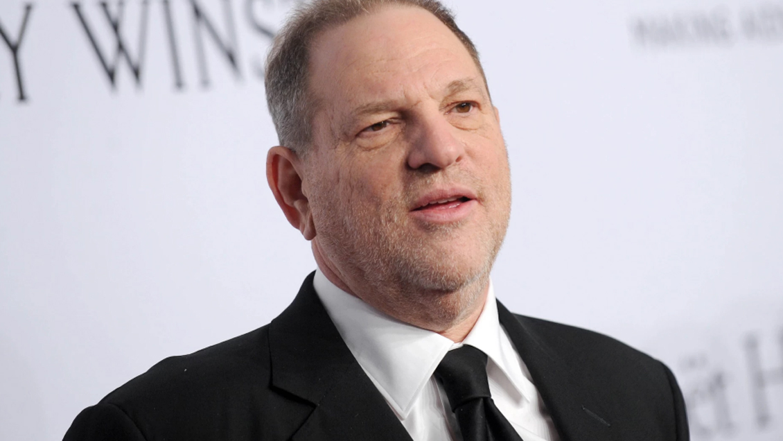Una nueva denuncia acusa a Harvey Weinstein de tráfico sexual