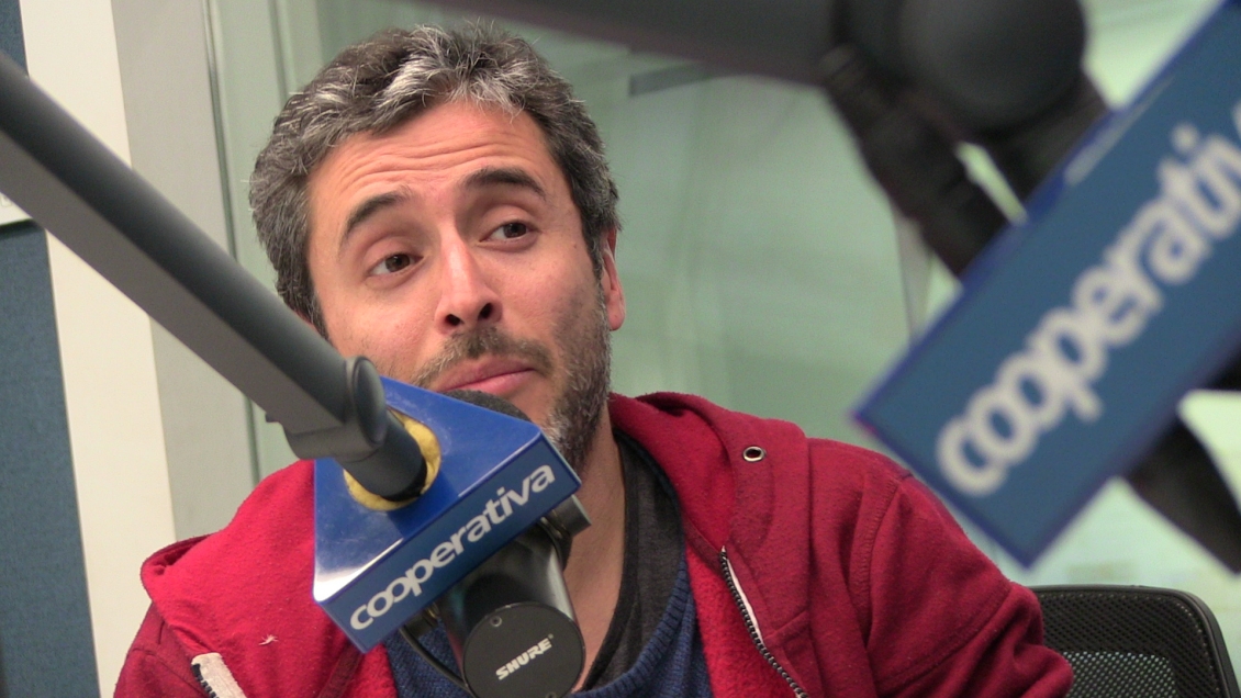 Libro revela que espía comunista infiltrado en la dictadura actualmente trabaja en el Gobierno