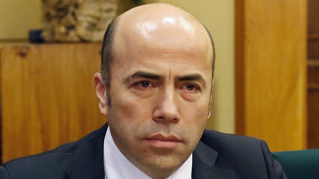 Jorge Bermúdez cesó a subcontralora que rehusó renunciar
