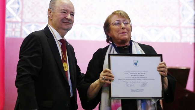 UTEM distinguió a Michelle Bachelet como doctora honoris causa