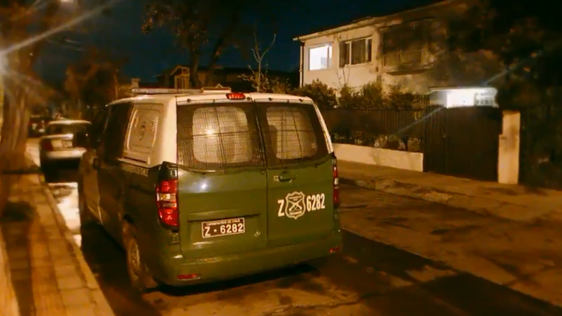 Conductor sufrió robo de vehículo tras portonazo en Providencia