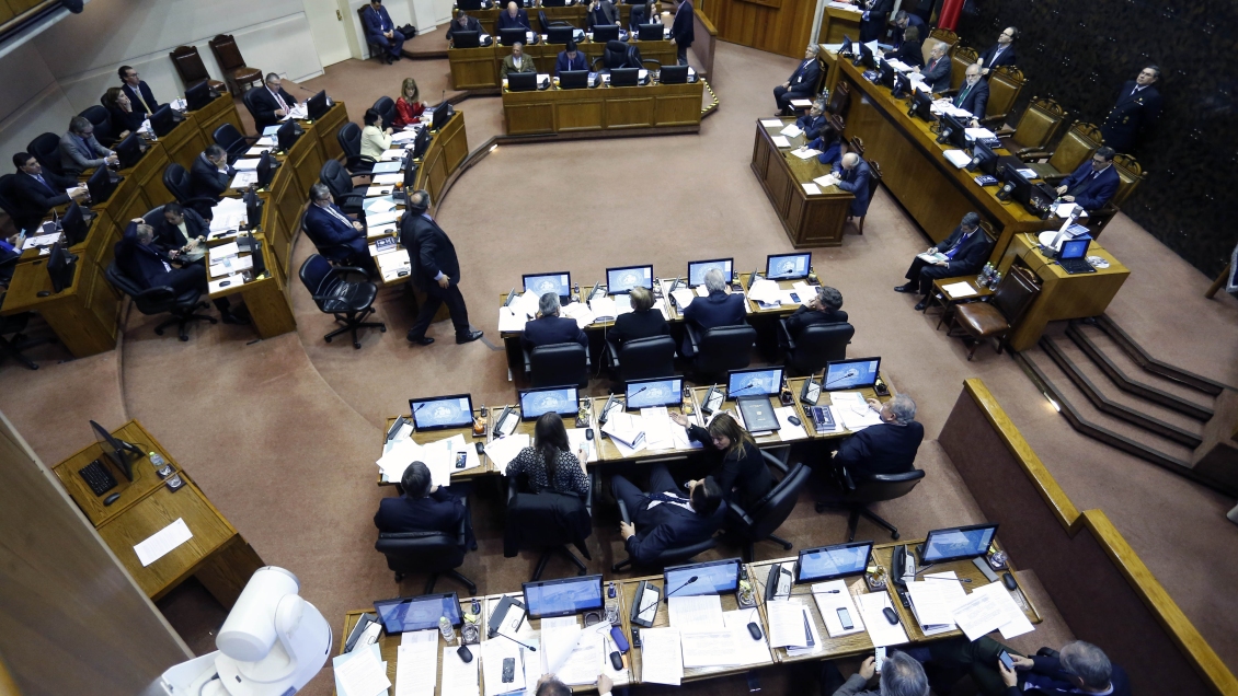 Senado citó a sesiones especiales para salvar reajuste de salario mínimo para agosto