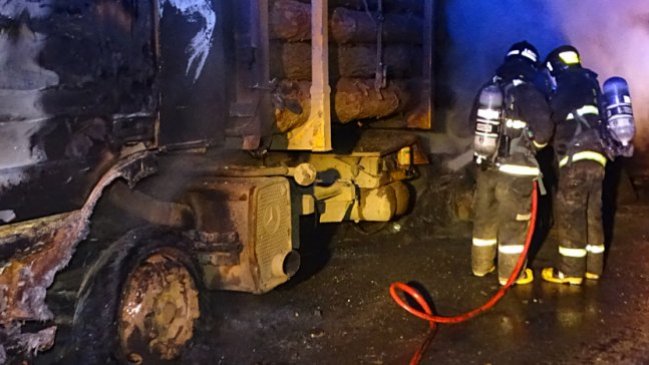 Nuevo ataque incendiario en La Araucanía: Destruyen seis máquinas en Pitrufquén