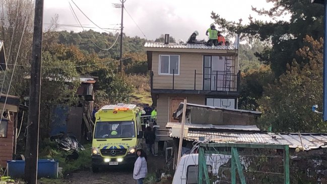 Puerto Montt: Un hombre resultó con lesiones graves al recibir descarga eléctrica