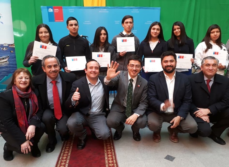 Biobío: Más de 2.000 estudiantes recibieron Beca de Apoyo a la Retención Escolar