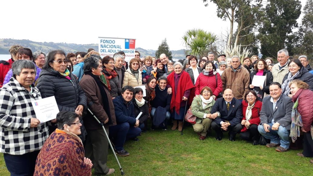 Entregaron recursos a agrupaciones de Adultos Mayores de Chiloé