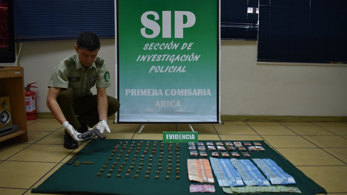 Arica: Detenidos tres sujetos que asaltaron botillería en Población Pampa Nueva