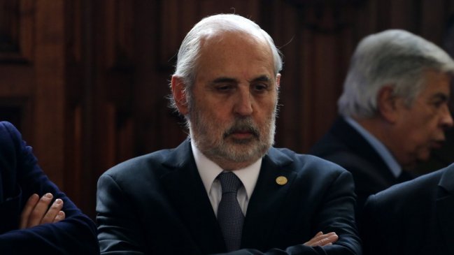 Fiscales regionales declararon en proceso de destitución de Jorge Abbott