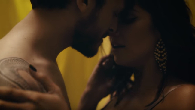 Modelo del spot sensual de Kel Calderón: 