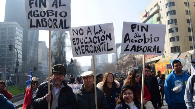 [Fotos] Profesores marchan por la Alameda en jornada de paro nacional ...