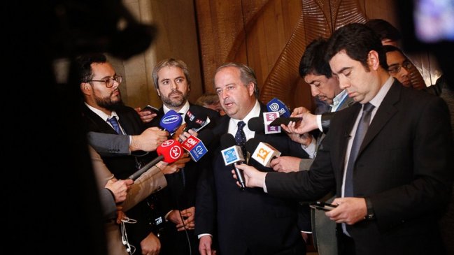 La polémica entre los periodistas y el ministro del Trabajo por discurso sobre el sueldo mínimo