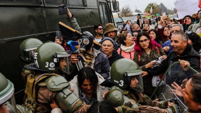 Vecinos de Quintero responden a Piñera: No somos violentistas, la gente se desahogó