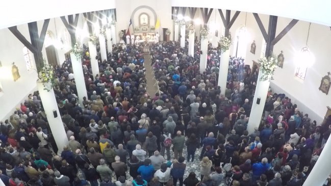 Miles de fieles llegaron a celebrar festividad de Santa Rosa de Lima en Pelequén