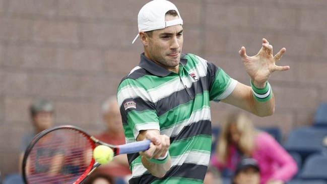 John Isner apartó a Dusan Lajovic en la tercera ronda del US Open