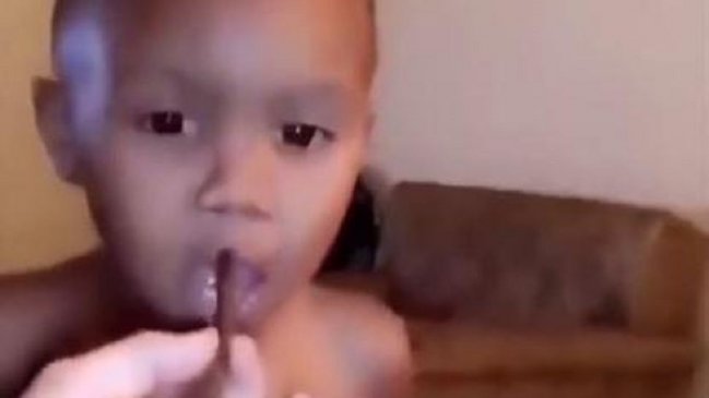 Detienen a niñeras que calmaban a menores con marihuana