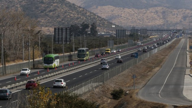 Apedreo a vehículos dejó dos lesionados en la Ruta 5 Sur