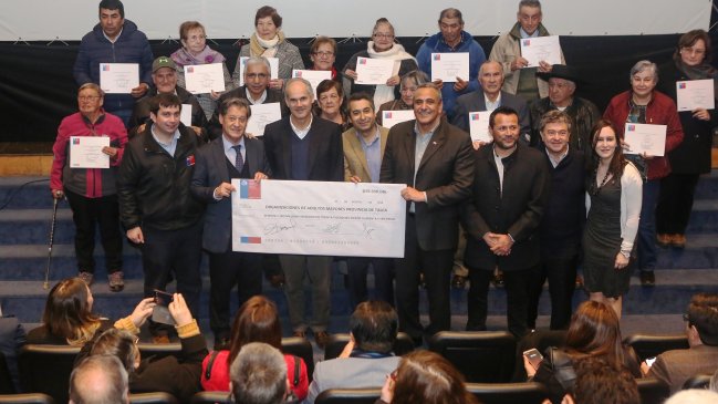 Maule: Adultos mayores reciben apoyo económico para desarrollar iniciativas sociales