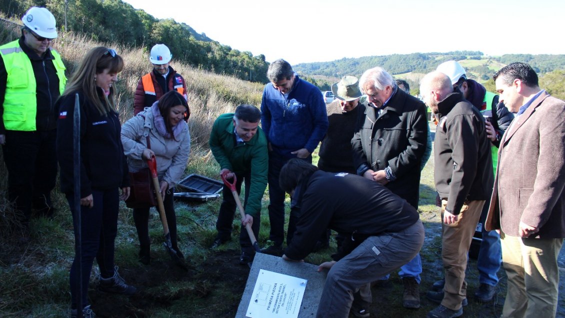 Autoridades confirmaron el inicio del mejoramiento de la cuesta El Venado en Chonchi