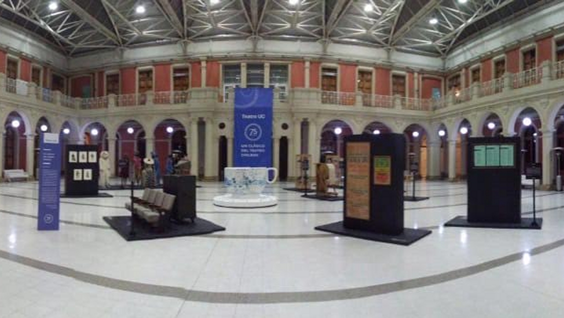 Teatro UC celebra 75 años con exposición histórica
