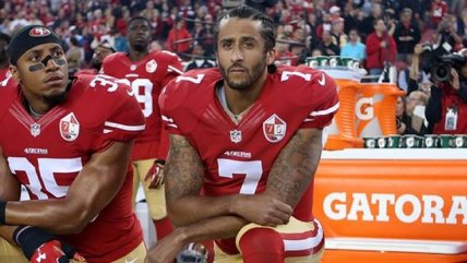  Nike fichó a un símbolo antirracista de la NFL y sus acciones cayeron  