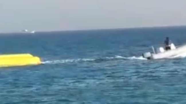 Mujer murió en un accidente de la banana inflable en Egipto