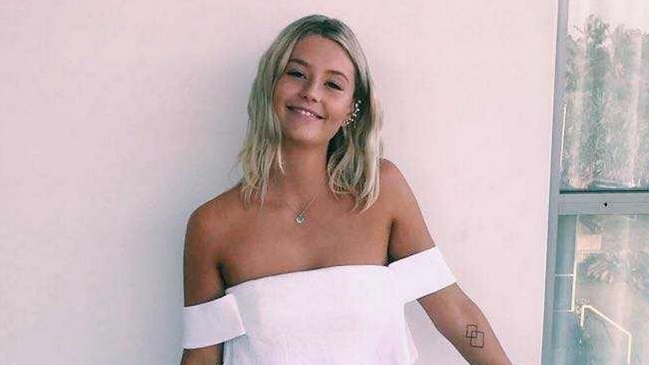 Por comerse las uñas: Mujer contrajo cáncer y le amputaron el pulgar