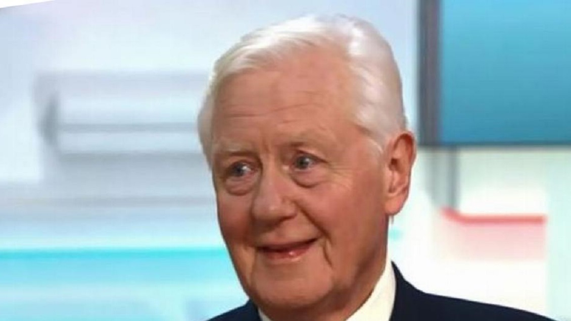 Multimillonario busca esposa joven para dejarle su fortuna pero pide requisitos