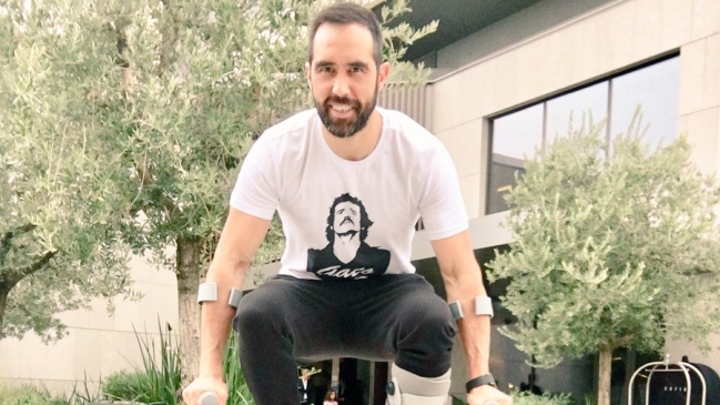 Claudio Bravo: Estamos avanzando, gracias a quienes me acompañan a la distancia