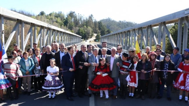 Concepción: Inauguraron nuevo puente Vegas de Diuca en Hualqui