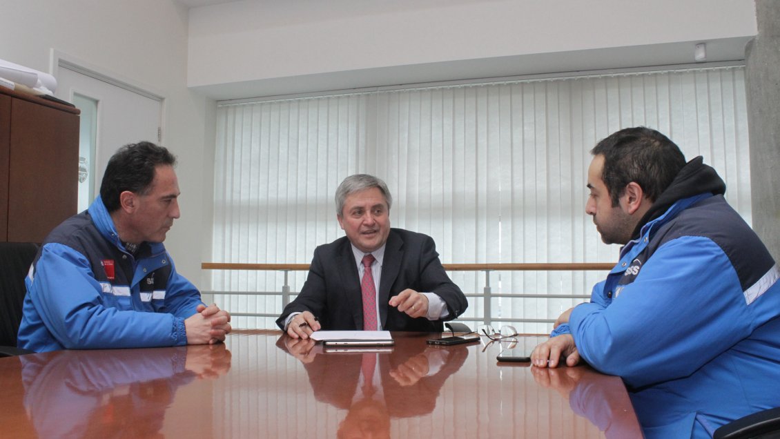 Puerto Natales: Sale agua turbia en domicilios de la austral ciudad