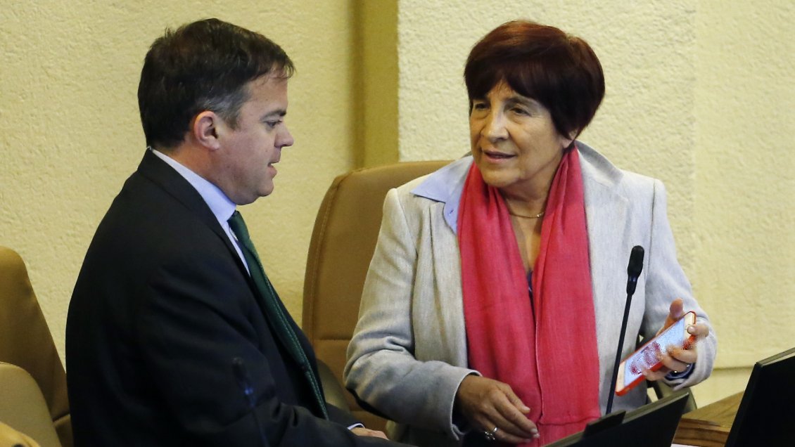 Walker a Carmen Hertz: No nos dejaremos presionar por acusadores ni acusados