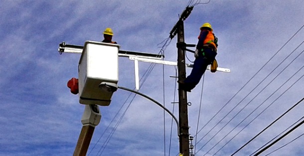 Los Ríos: Corte de energía afectó a más de 12 mil familias en Valdivia