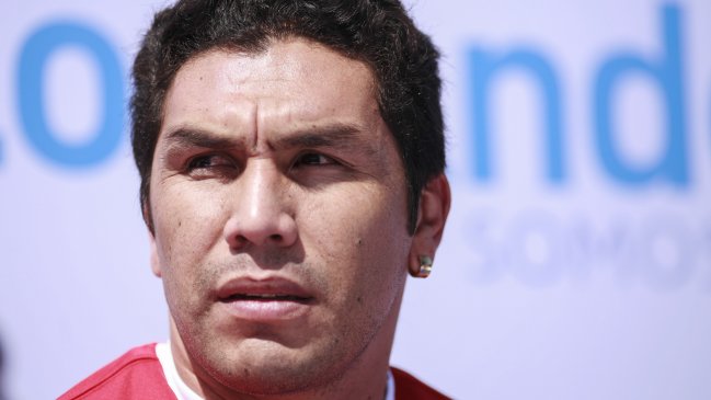 Salvador Cabañas dijo que tenía un precontrato con Manchester United antes de ser baleado