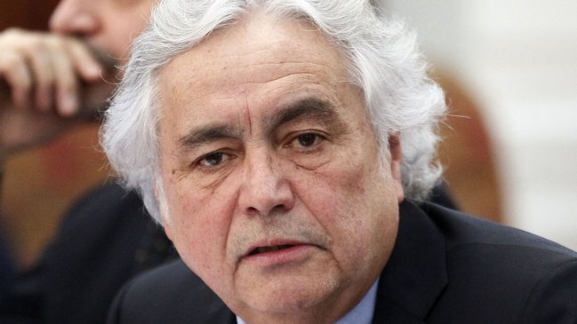 Luciano Fouillioux: La acusación constitucional contra los supremos es un delirio