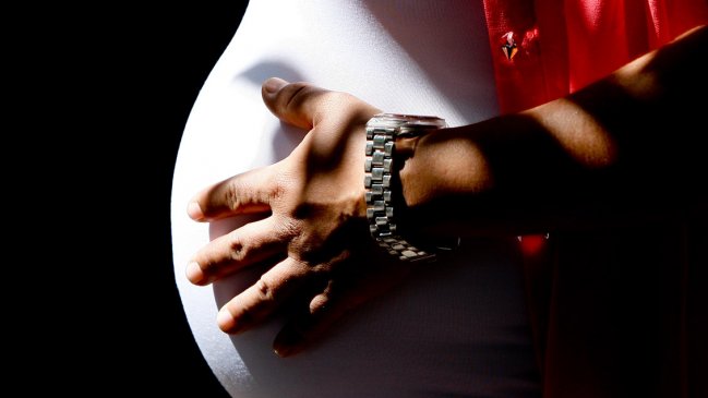 Vientres de alquiler y maternidad subrogada: La situación en Chile