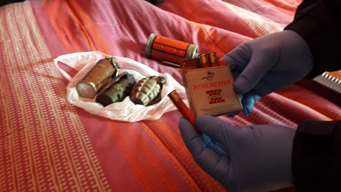 En internación provisoria quedó el acusado de porte ilegal de granadas y municiones