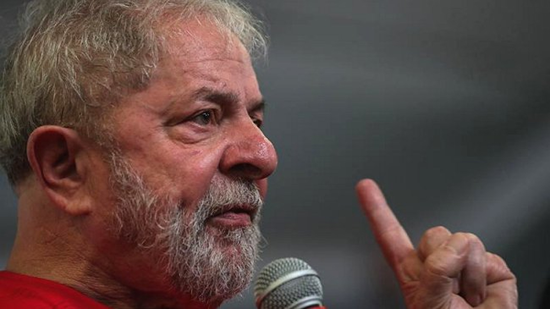 Lula desiste de disputar la presidencia y anuncia a Haddad como su sustituto
